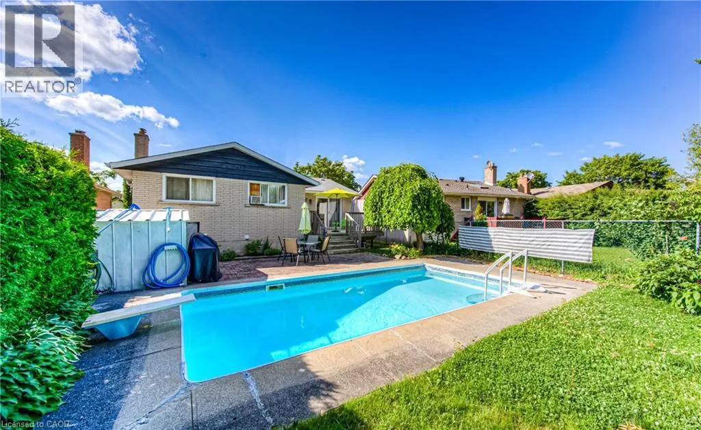 414 LAKEVIEW Drive