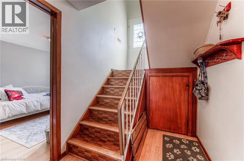 414 LAKEVIEW Drive