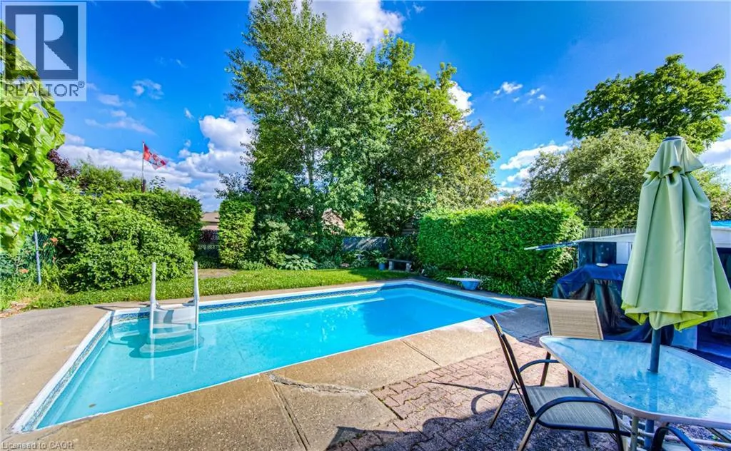 414 LAKEVIEW Drive