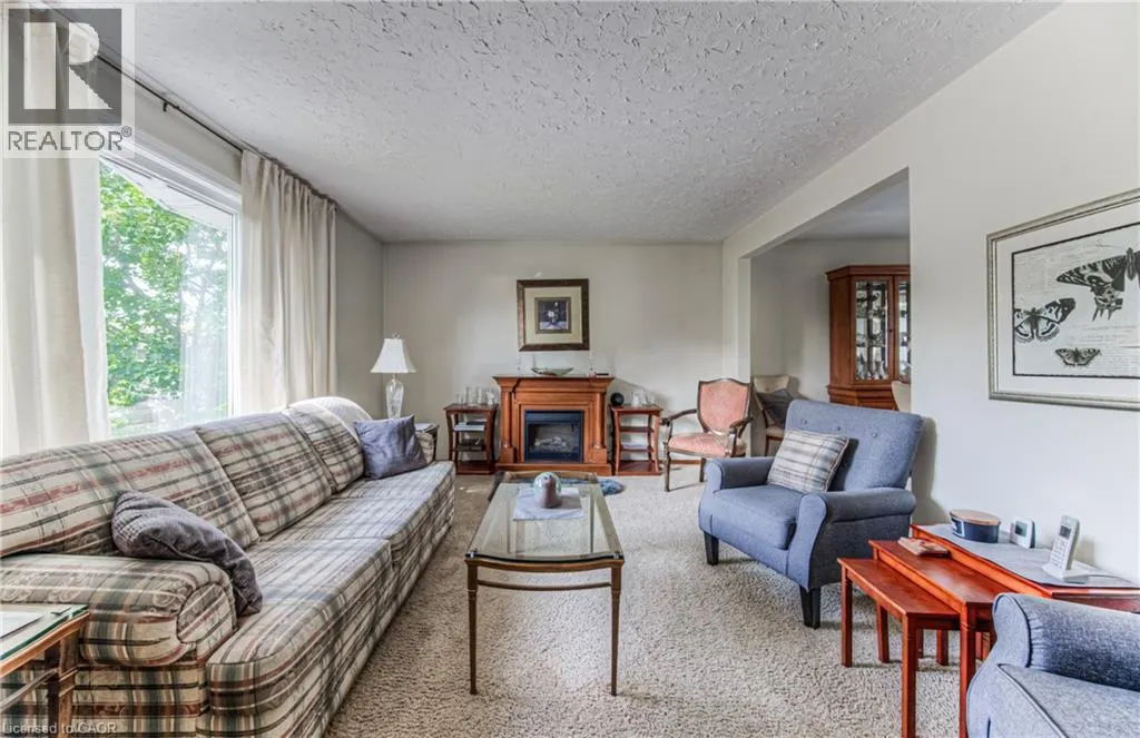 414 LAKEVIEW Drive