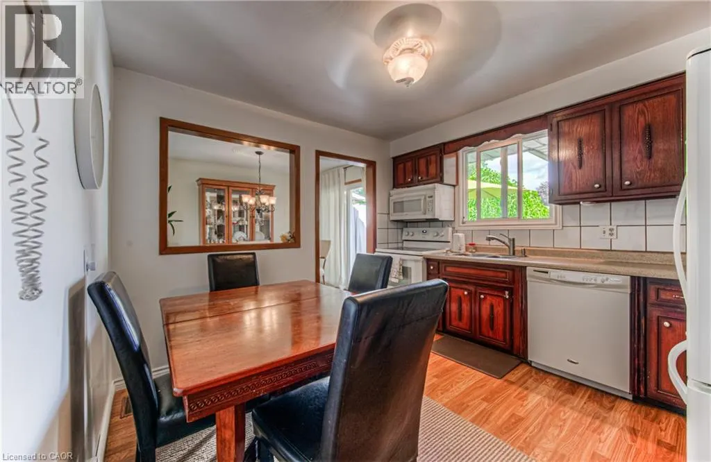 414 LAKEVIEW Drive