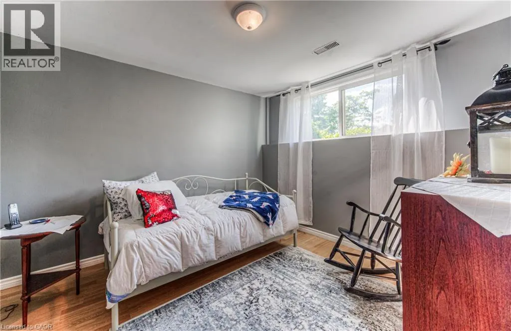 414 LAKEVIEW Drive
