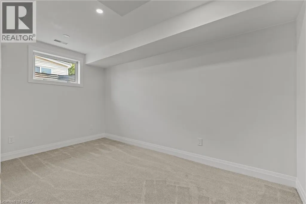 139 KING EDWARD Street