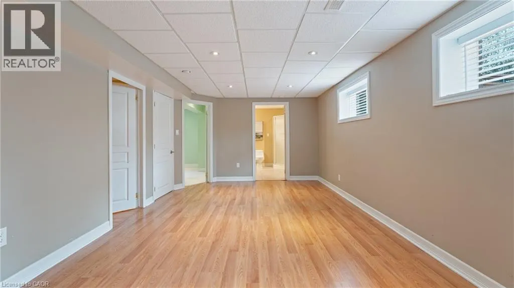 22 COBBLESTONE Drive