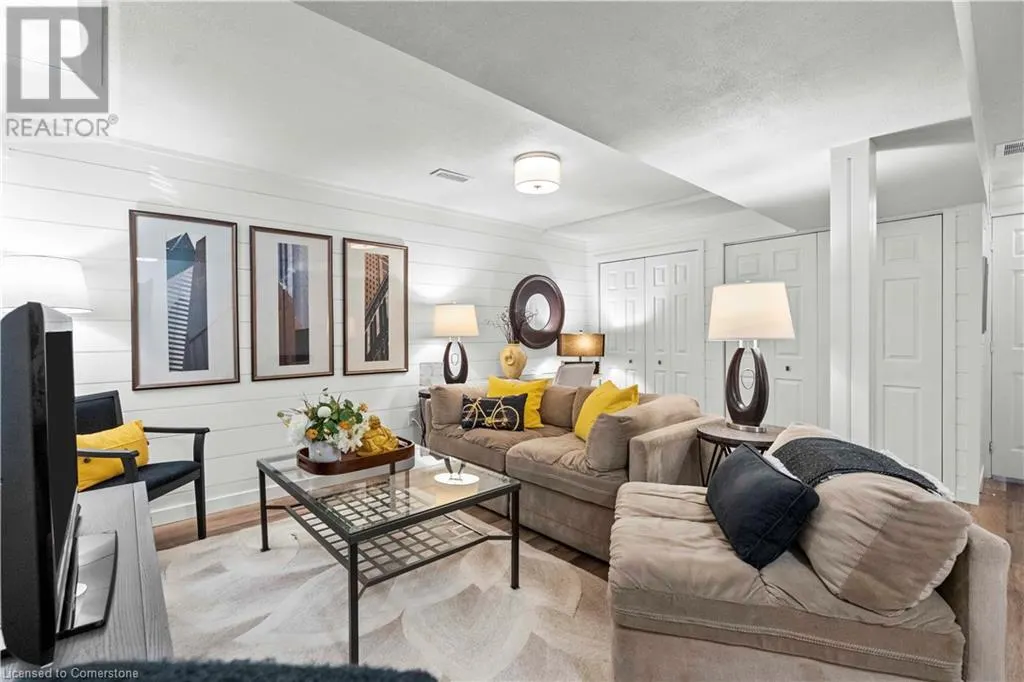 2272 MOWAT Avenue Unit# 56, #56