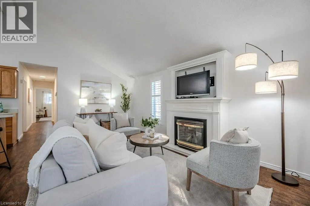185 WESLEY Crescent