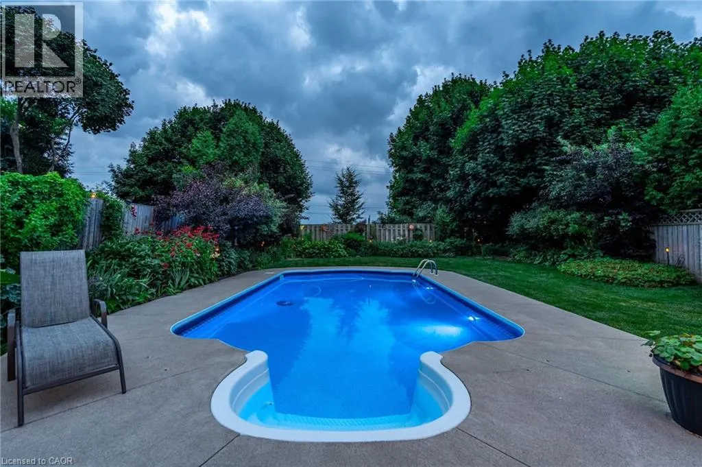 24 VANCE Crescent