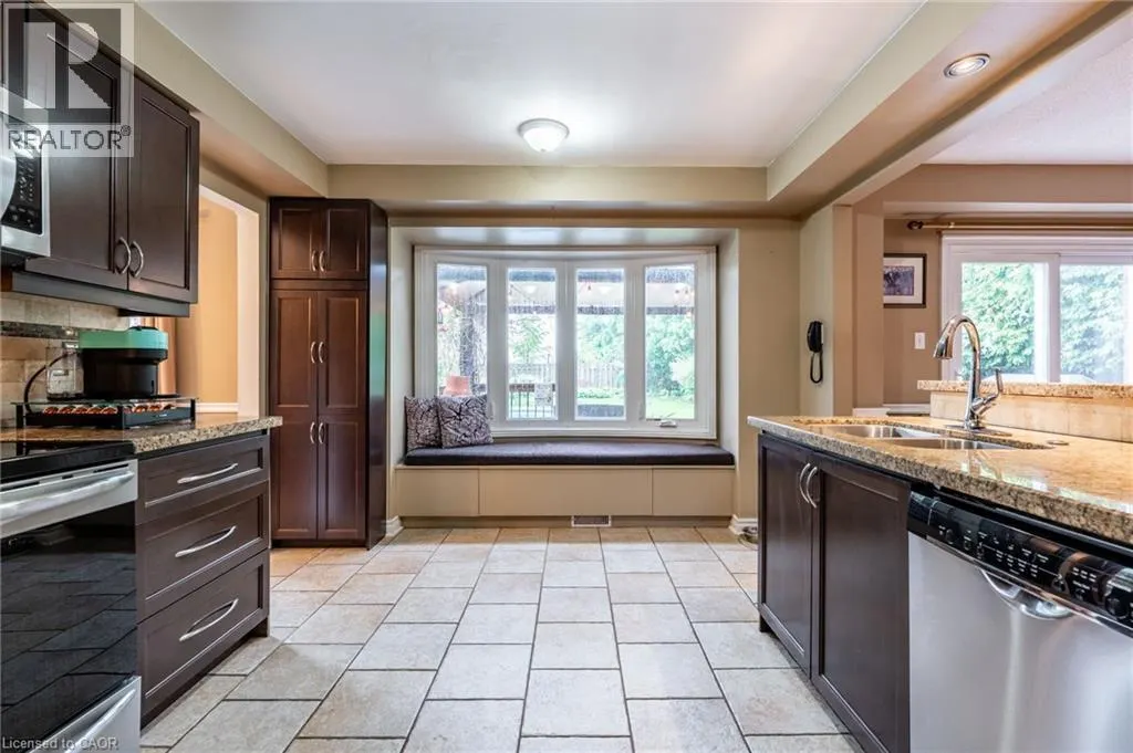 24 VANCE Crescent
