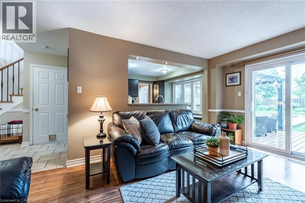 24 VANCE Crescent