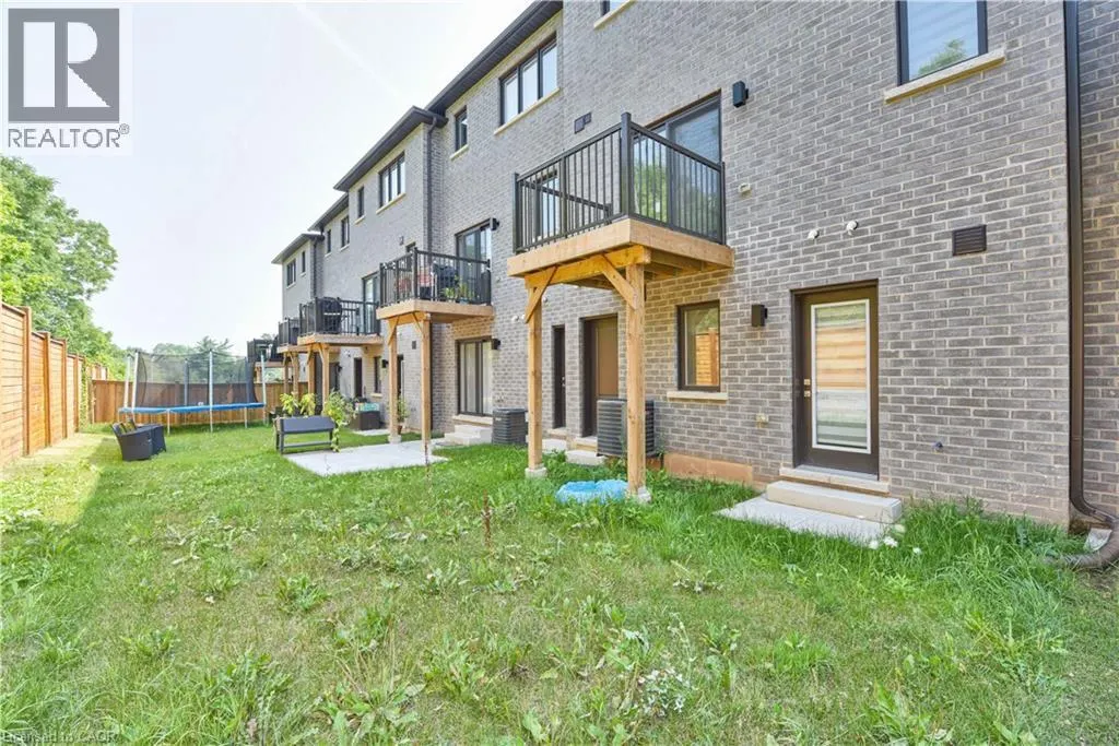 48 WINDTREE Way