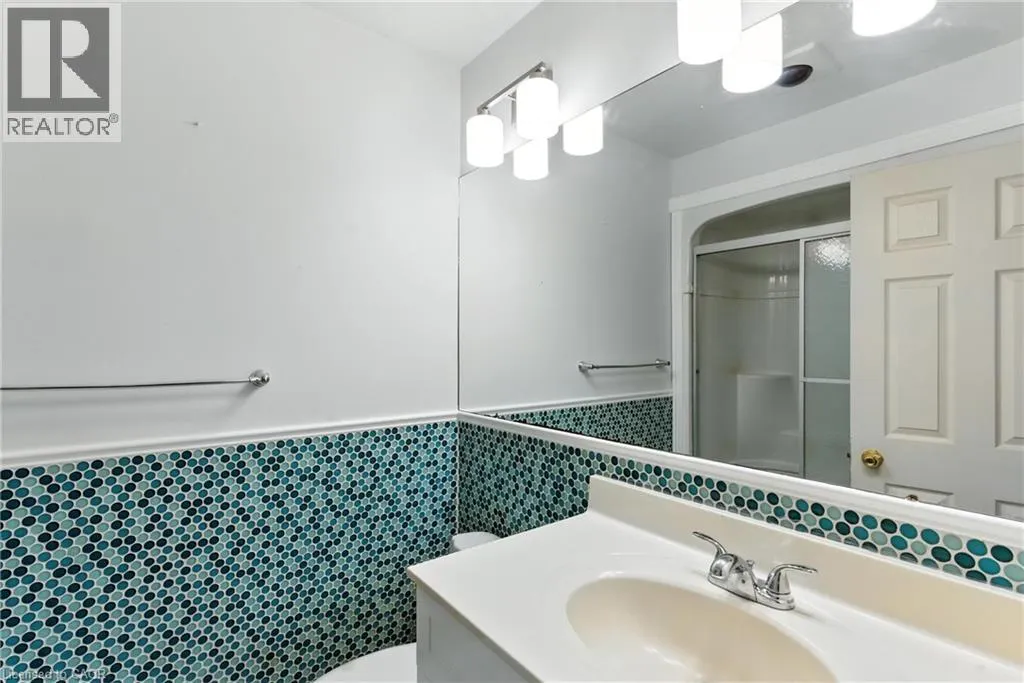 65 DORCHESTER Boulevard Unit# 44, #44