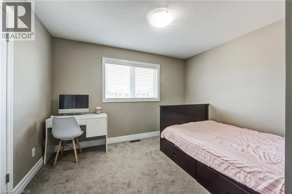 63 CRAB APPLE Court