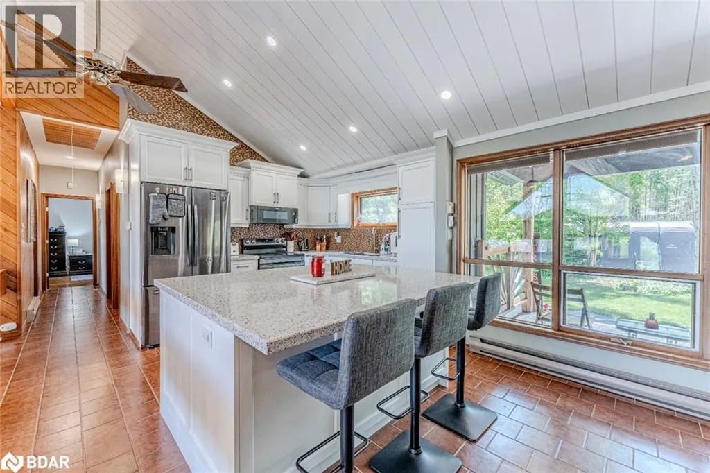 49 HEMLOCK DR