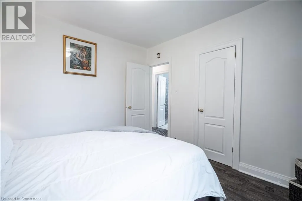 11 SPEERS Avenue