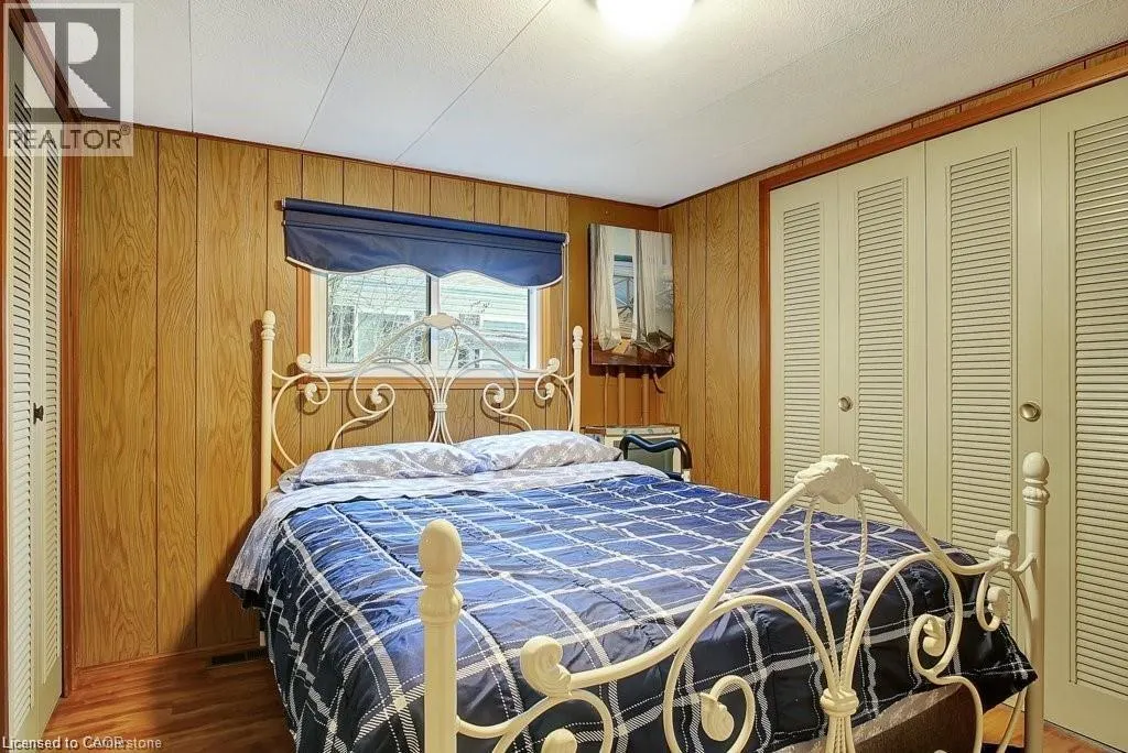 12 MACPHERSON Crescent