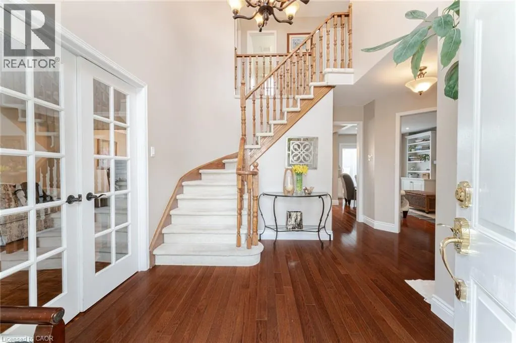 41 CHRISTIE Drive
