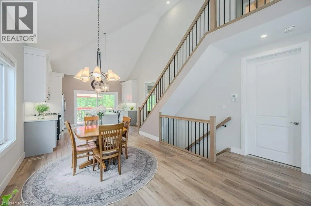 744 NELSON Street W Unit# 18, #18
