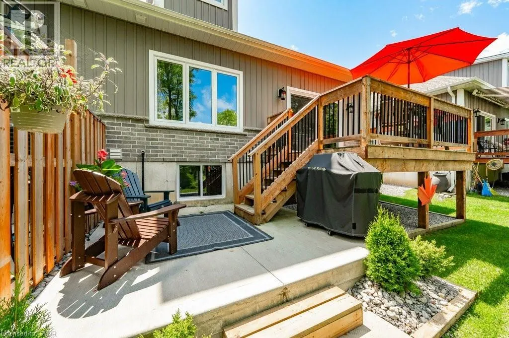 744 NELSON Street W Unit# 18, #18
