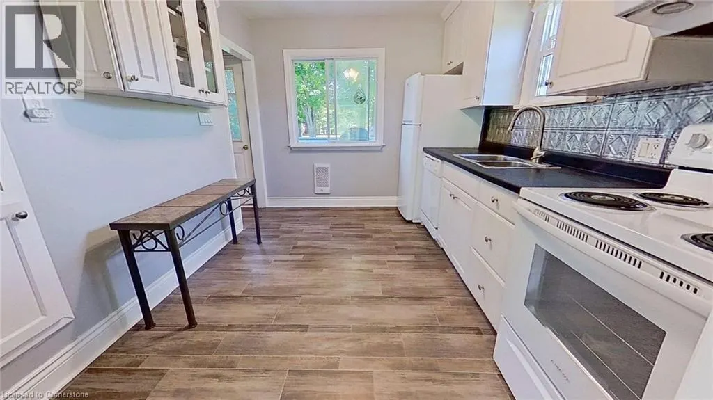 22 BROOK Road S