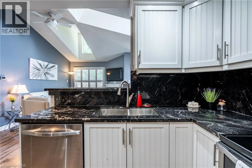 175 FIDDLERS GREEN Road Unit# 26, #26
