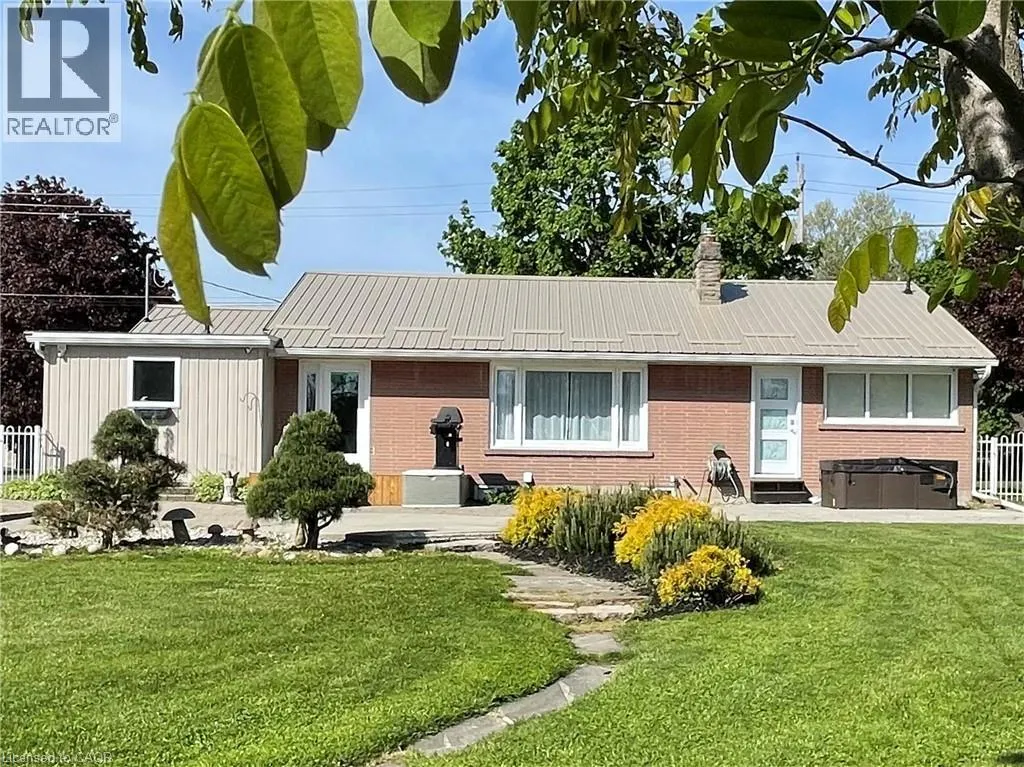 6 RYERSE Crescent