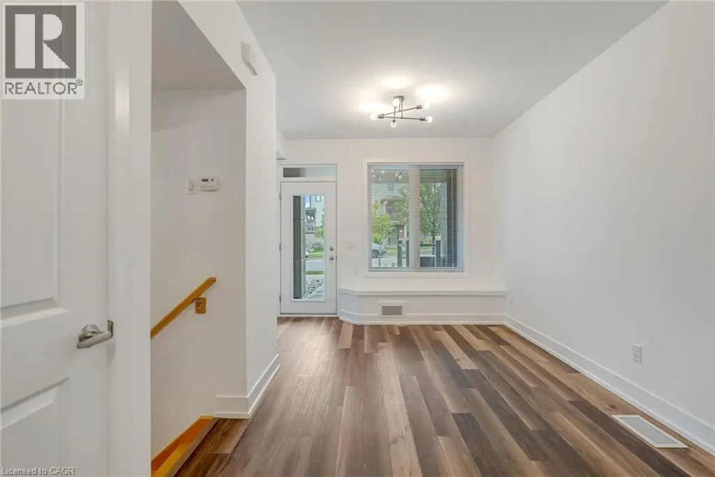 261 SKINNER Road Unit# 3, #3