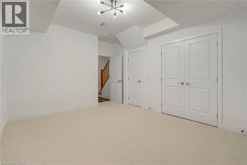 261 SKINNER Road Unit# 3, #3