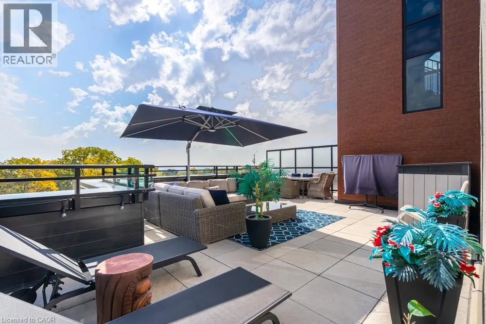 30 HAMILTON Street S Unit# 305, #305