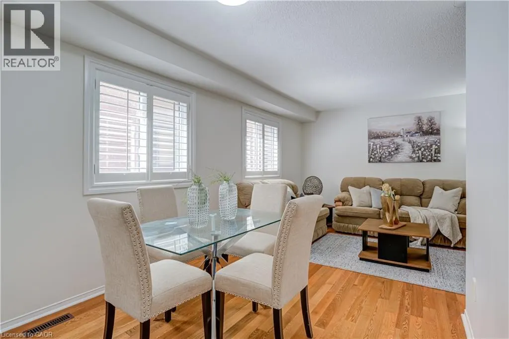61 CEDARWOOD Crescent