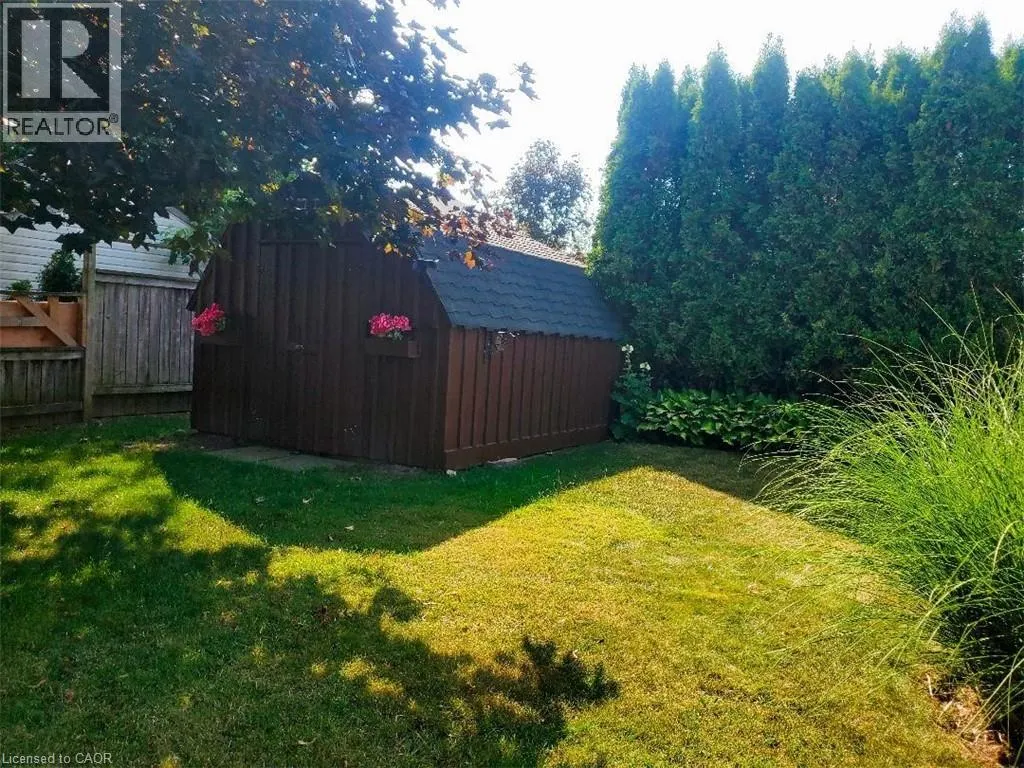 18 MAGWOOD Court