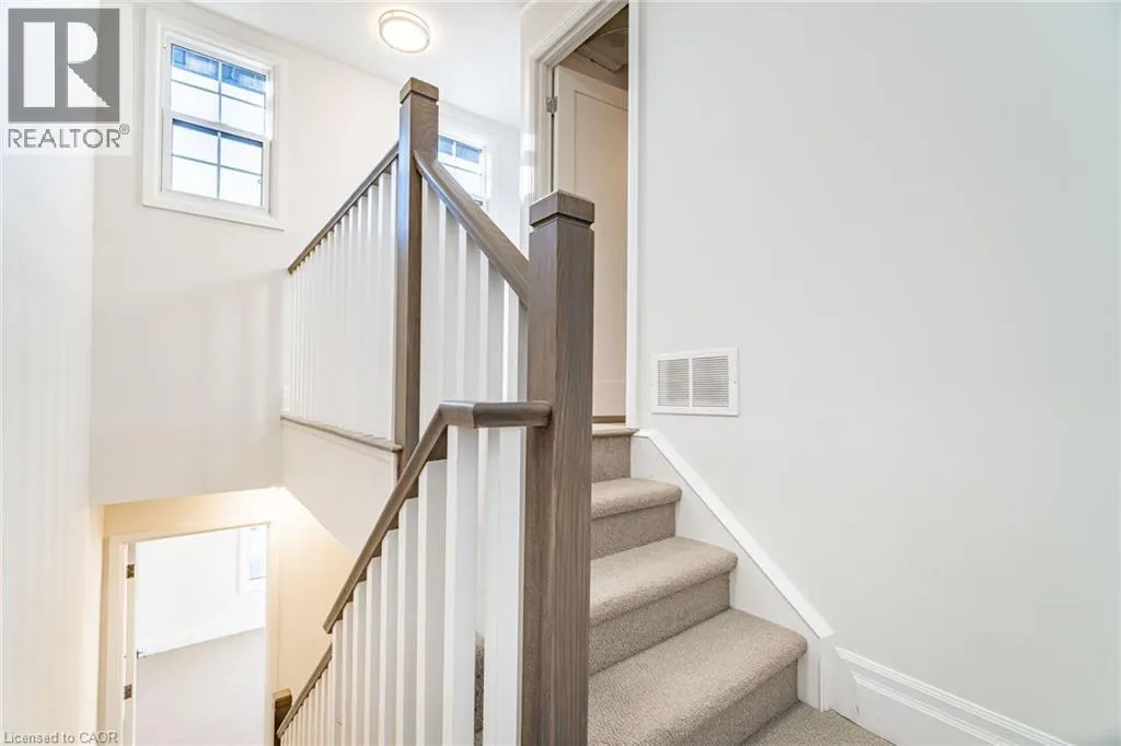 760 LAKESHORE Road E Unit# 202, #202