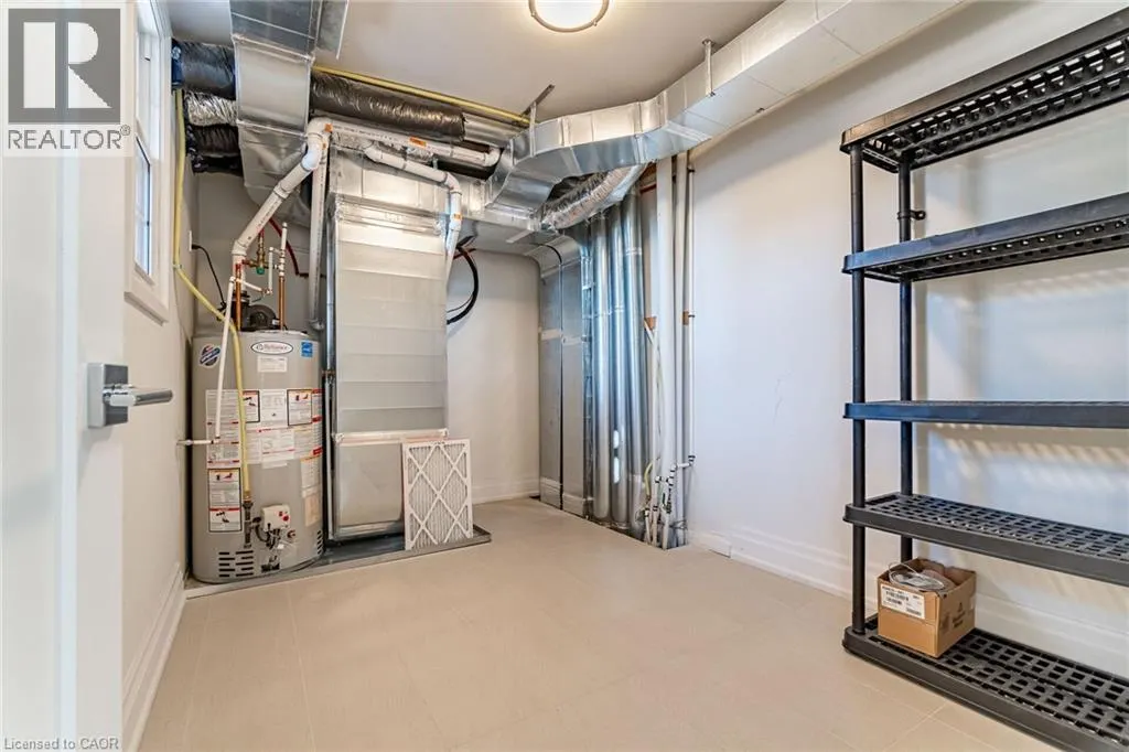 760 LAKESHORE Road E Unit# 202, #202