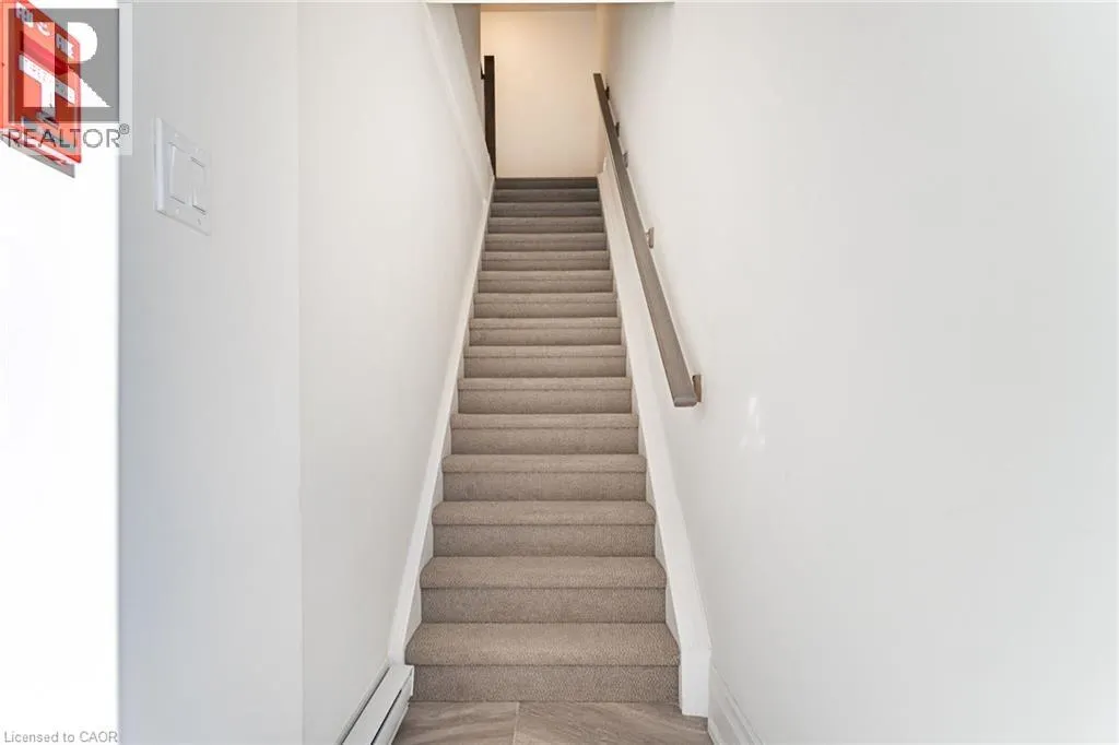 760 LAKESHORE Road E Unit# 202, #202