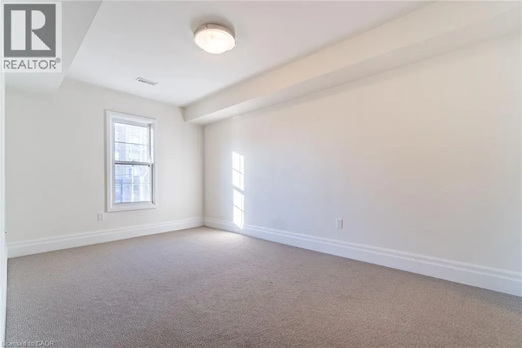 760 LAKESHORE Road E Unit# 202, #202