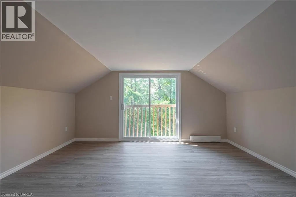 1044 ENGLISH Circle