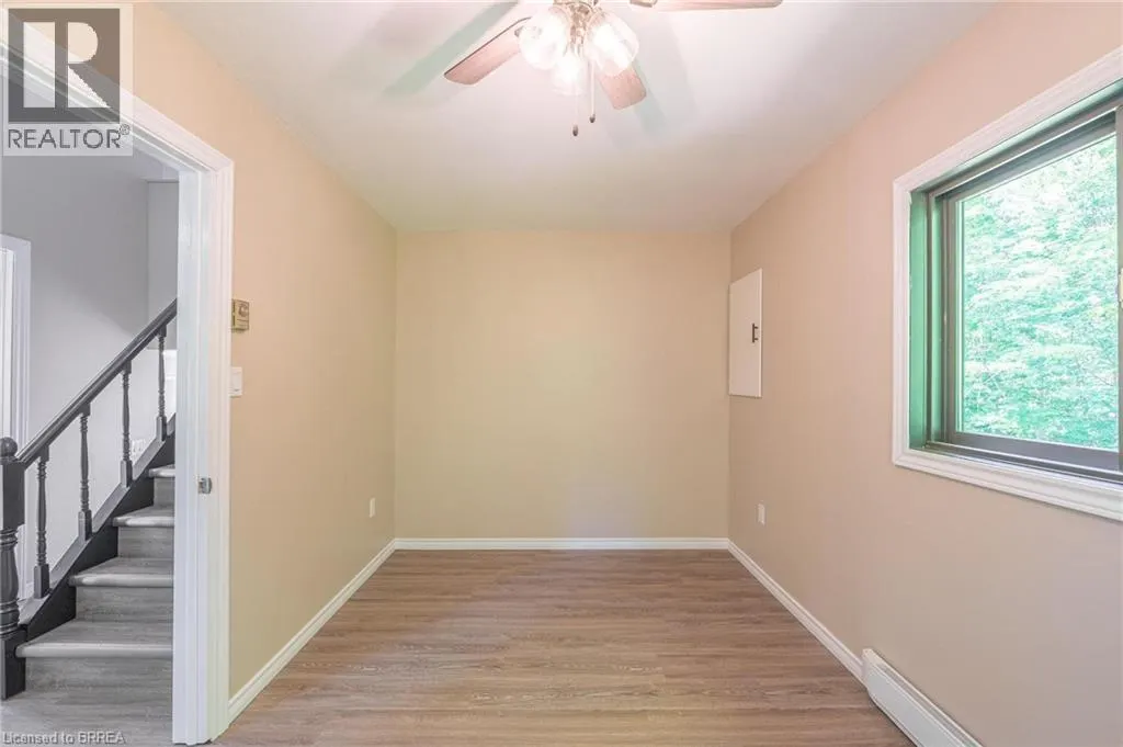 1044 ENGLISH Circle