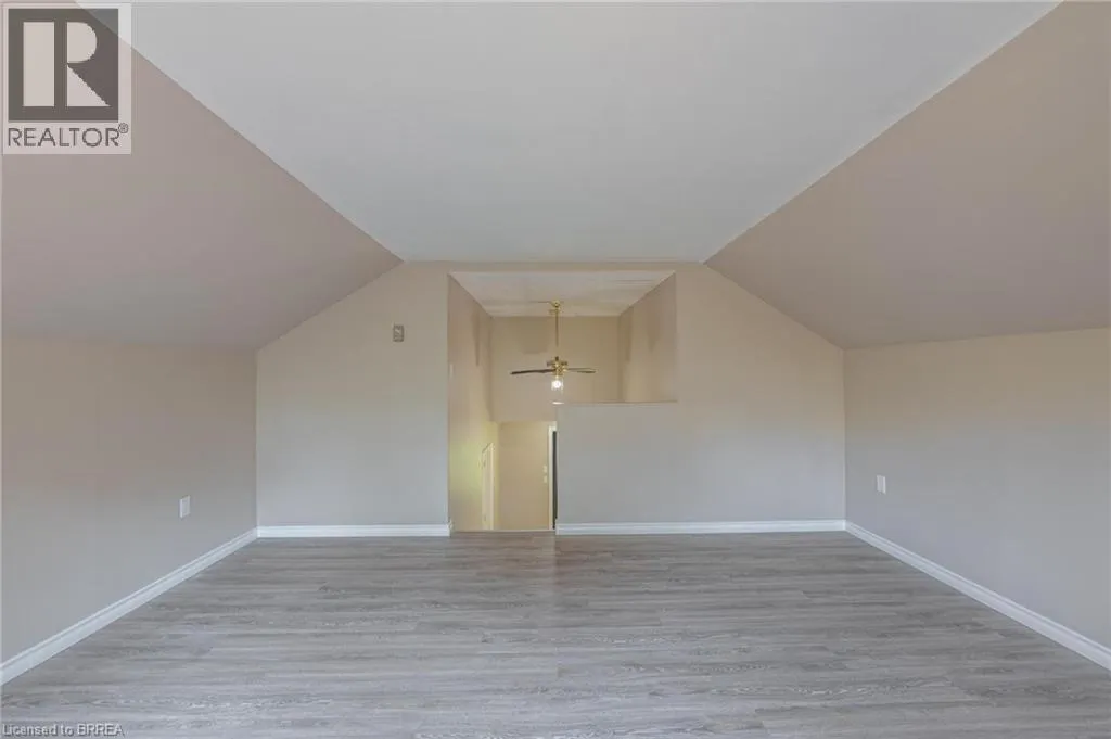 1044 ENGLISH Circle