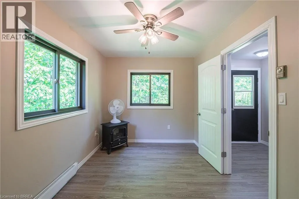 1044 ENGLISH Circle