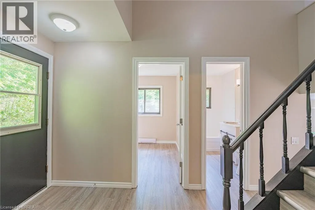 1044 ENGLISH Circle