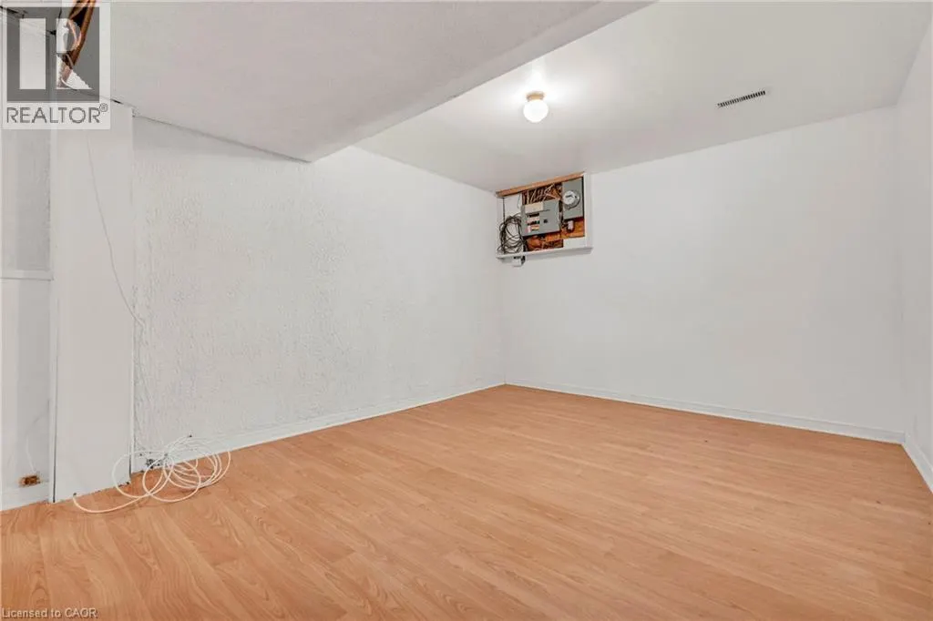 105 HANSEN Road N Unit# 102, #102
