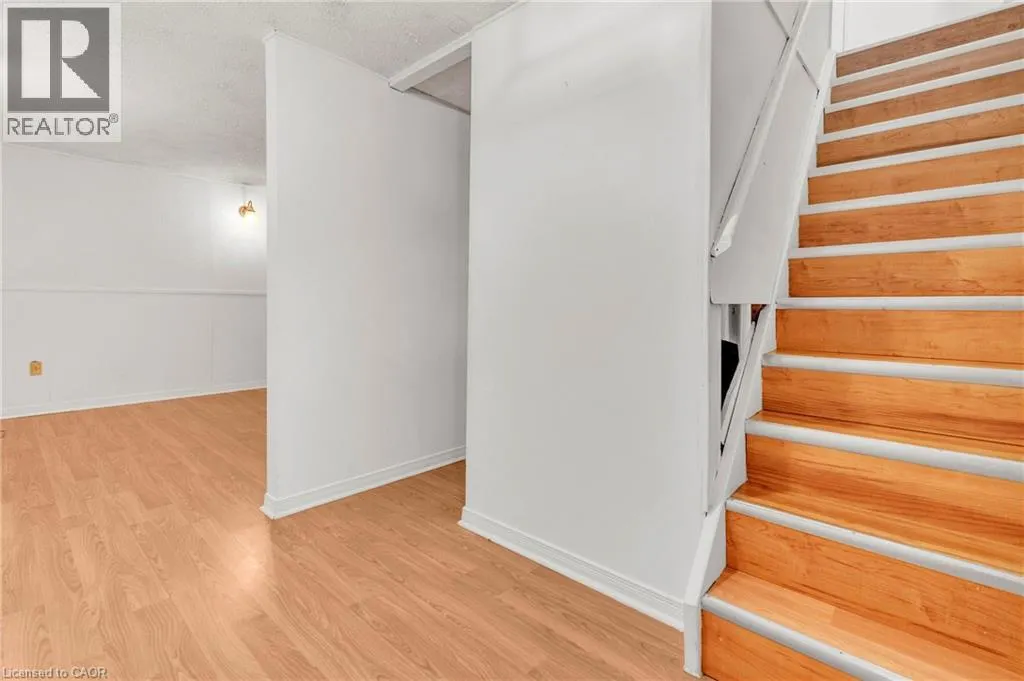105 HANSEN Road N Unit# 102, #102