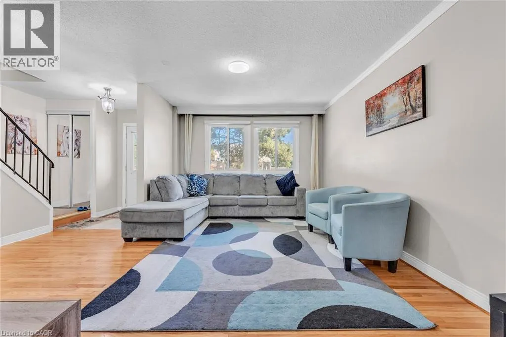105 HANSEN Road N Unit# 102, #102