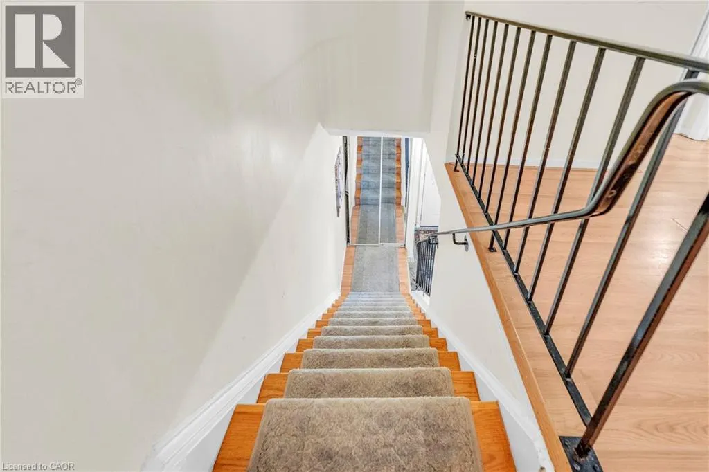 105 HANSEN Road N Unit# 102, #102