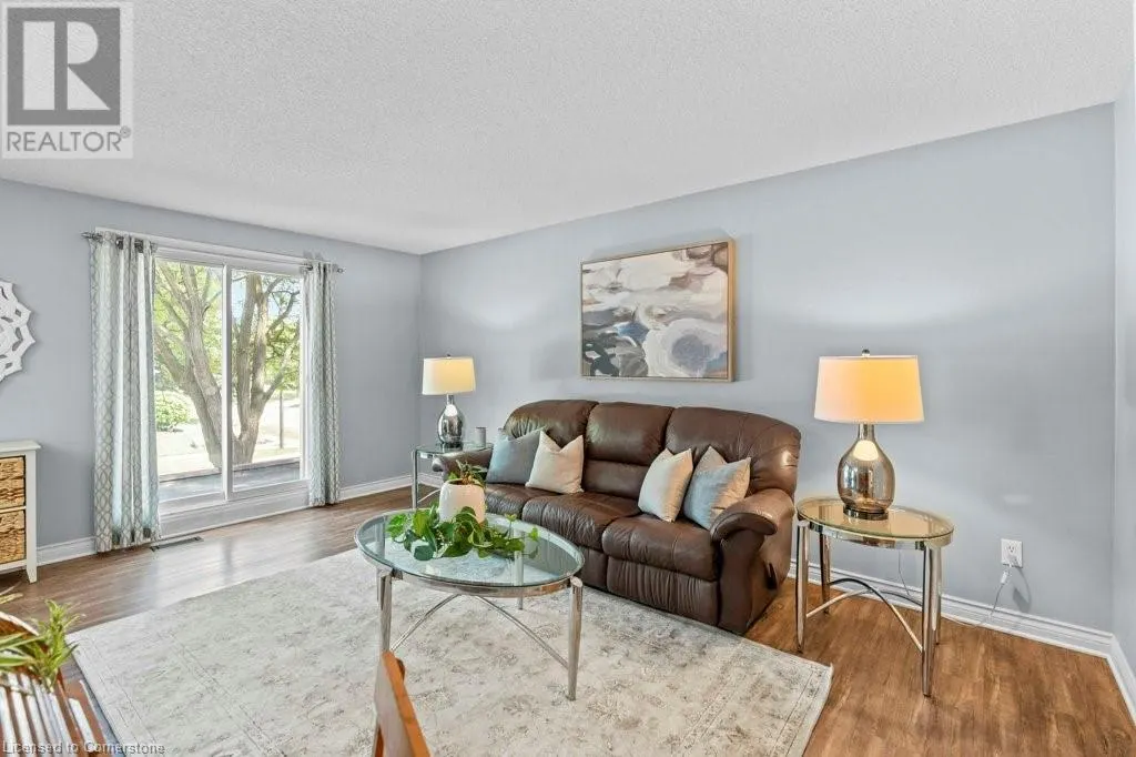 44 CEDARLAND Drive