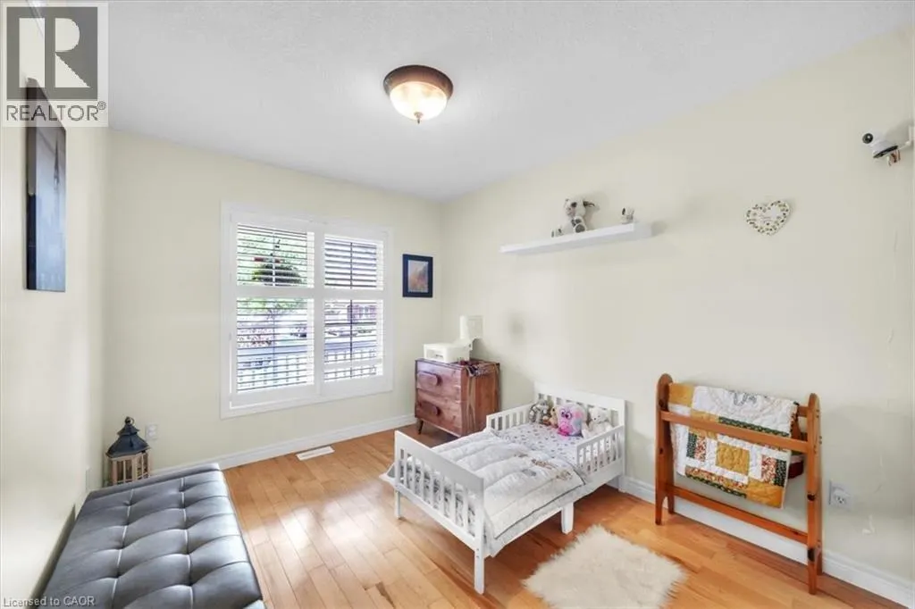 84 DOCTOR MOORE Court