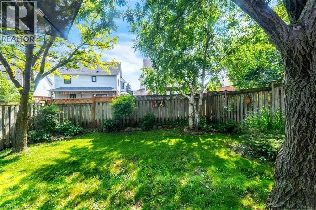 84 DOCTOR MOORE Court