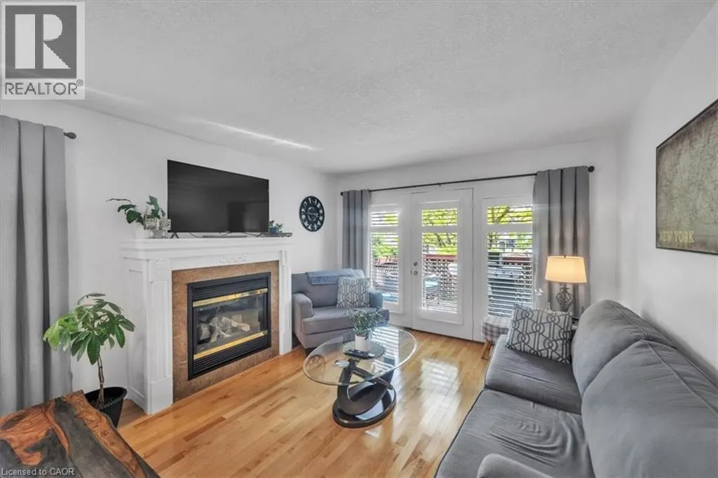 84 DOCTOR MOORE Court