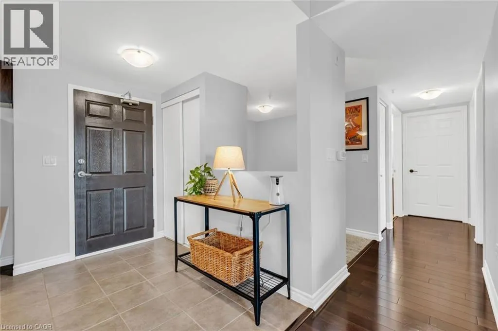 60 LYNNMORE Street Unit# 414, #414