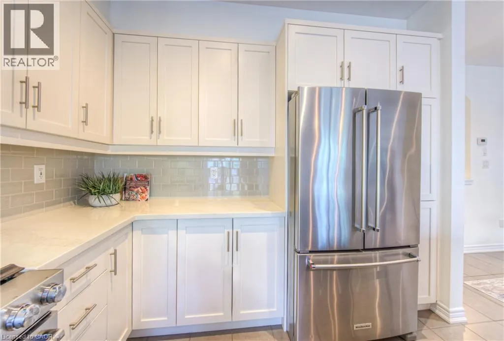 215 DUNDAS Street E Unit# 38, #38