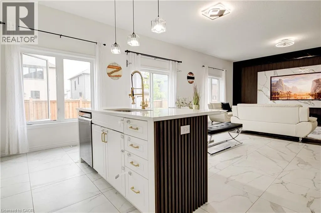 28 SASS Crescent